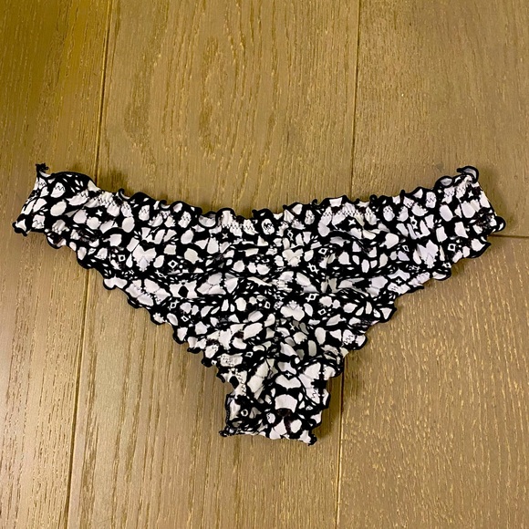 Shade & Shore XS Bikini Bottom - Picture 2 of 2